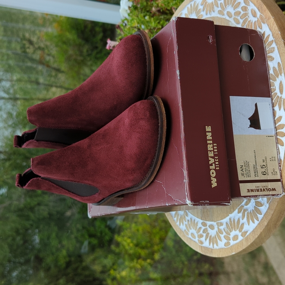 Wolverine Jean Merlot suede Chelsea boots 6.5